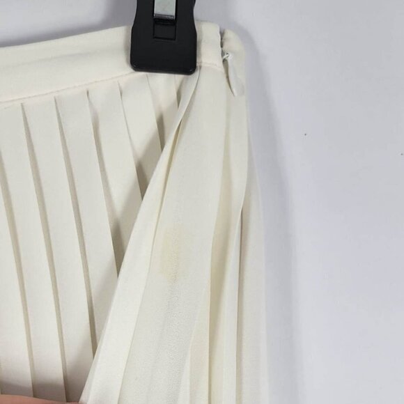 Express Skirt # 272 Size 4 - Picture 4 of 10